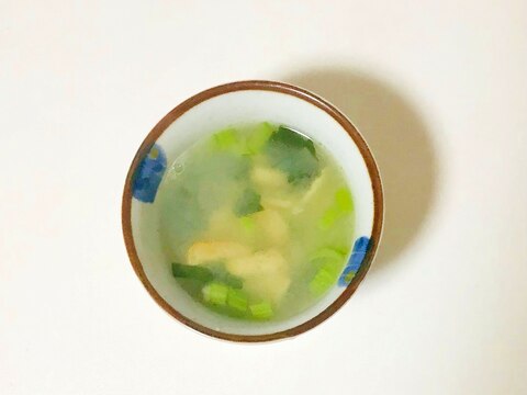 鰹節粉で小松菜の味噌汁